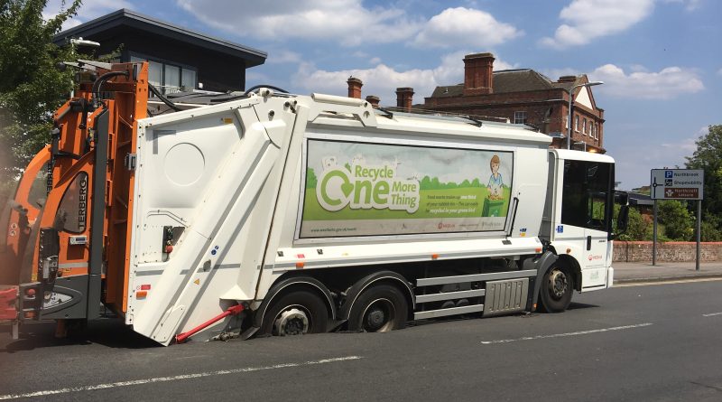 Waste Lorry Stuck in Newbury